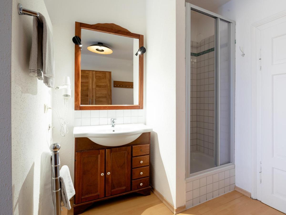 Pension Goldenes Schiff Пассау Екстер'єр фото